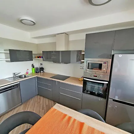 Silver Delux Apartment Balatonfured