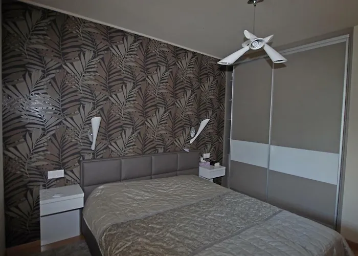 Silver Delux דירה באלאטונפורד